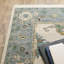 Tapis oriental en laine tissé à la machine Karns en bleu / gris / vert-93834032