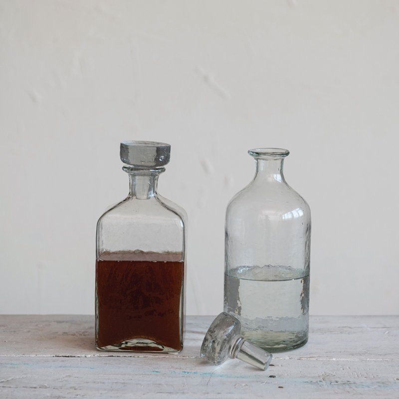 Carafe à vin en verre Lyllyan, H 10 po x L 4 po x l 4 po