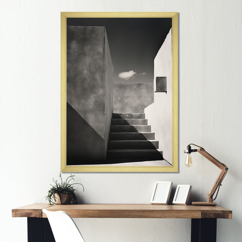 «Pure Serenity Minimalisme Scenery» sur toile imprimée, Encadrement doré, H 20 po x l 12 po