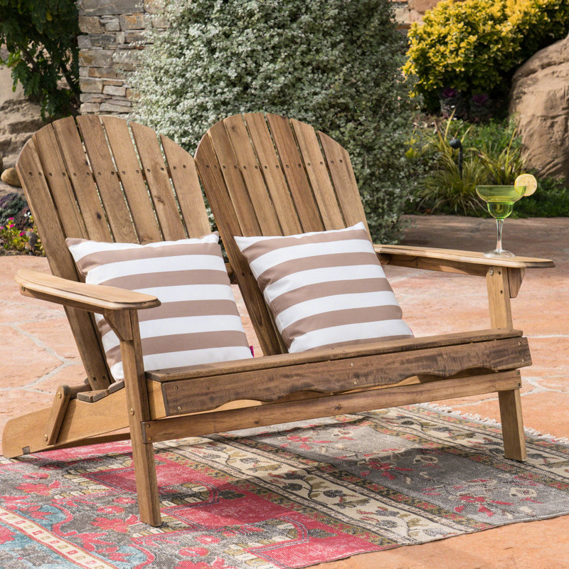 Causeuse en bois - Rehaussez l'apparence de votre patio pour créer une cour arrière relaxante