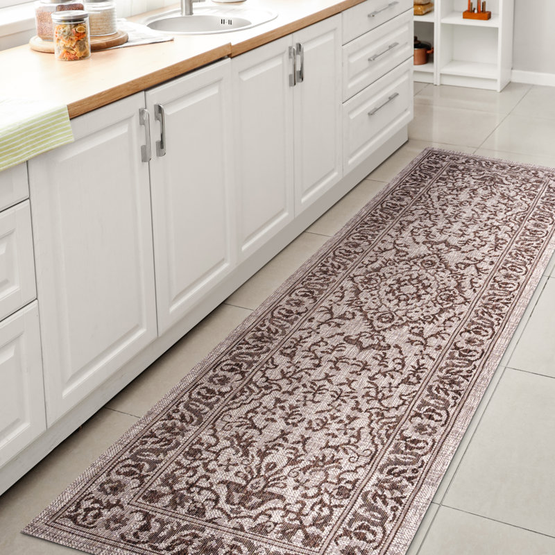 Daeisha Ornate Medallion Brown/Beige Indoor/Outdoor Rug, Runner 2'2" x 8'