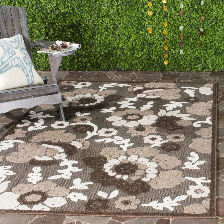 Roebuck Floral Hand Woven Indoor / Outdoor Area Rug