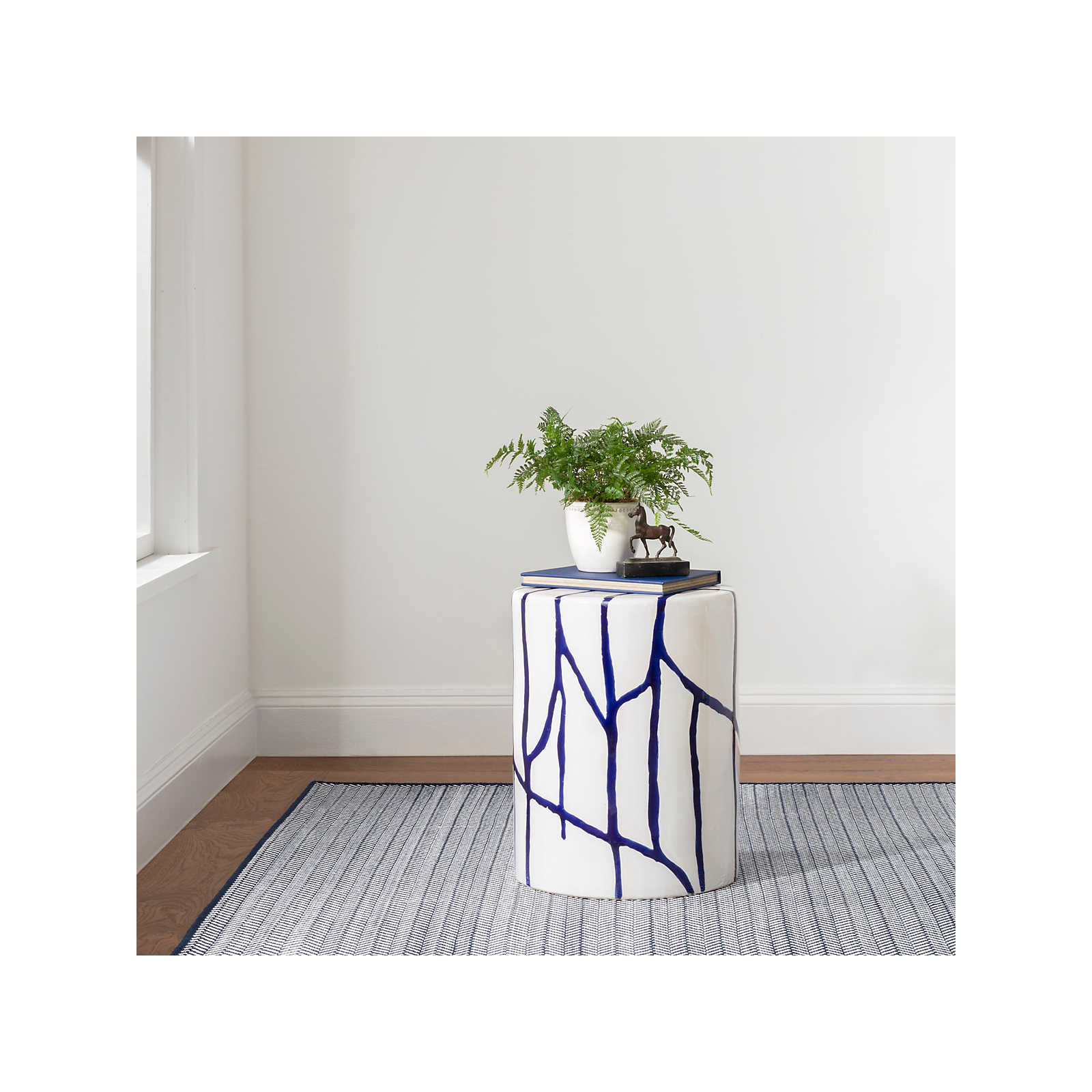 Herringbone Indigo/White Handwoven Indoor/Outdoor Rug, Rectangle 7'6" x 9'6"