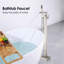 Robinet de douche cascade à haut débit, robinet de baignoire autoportant avec douche à main-123031029