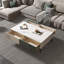 Table basse à quatre pieds avec rangement
