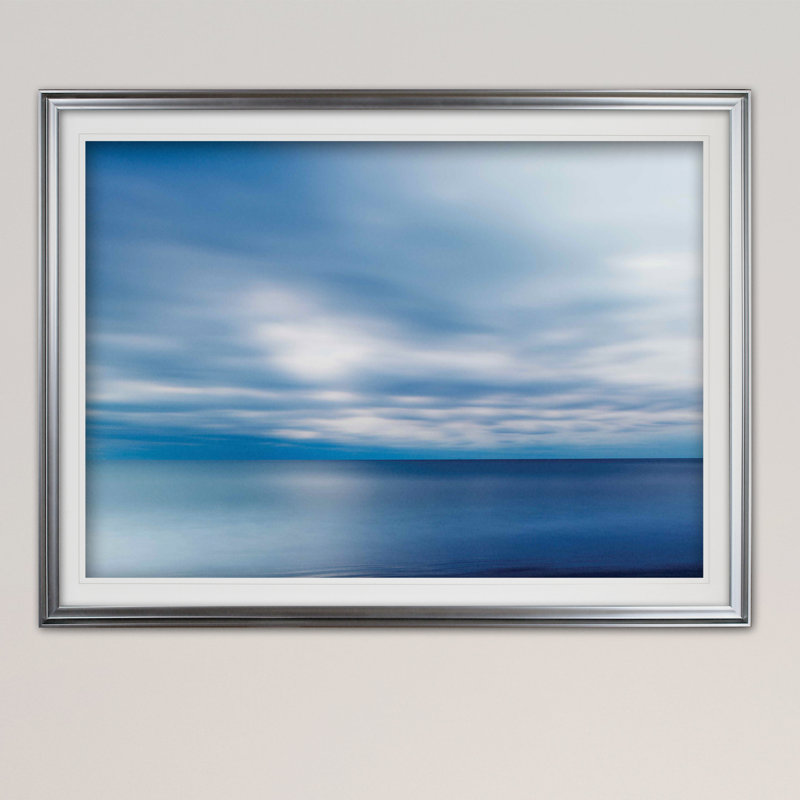 « forever blue », reproduction de peinture à l’acrylique, Cadre argenté, H 20 po x l 24 po x P 1,5 po