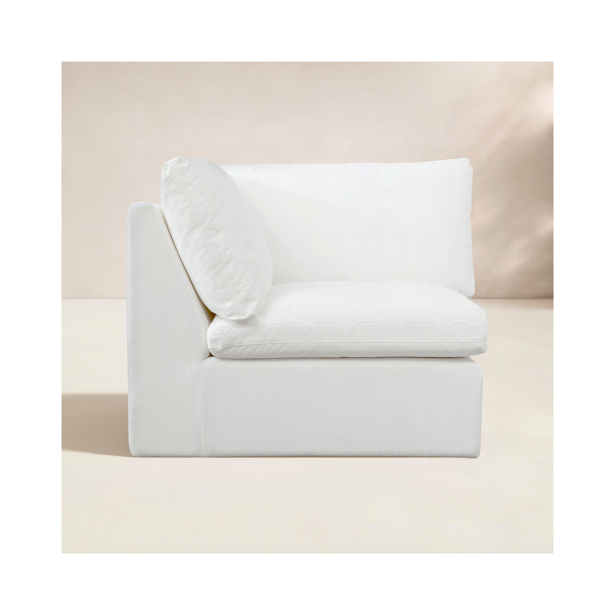 Wilkie Outdoor Corner, White