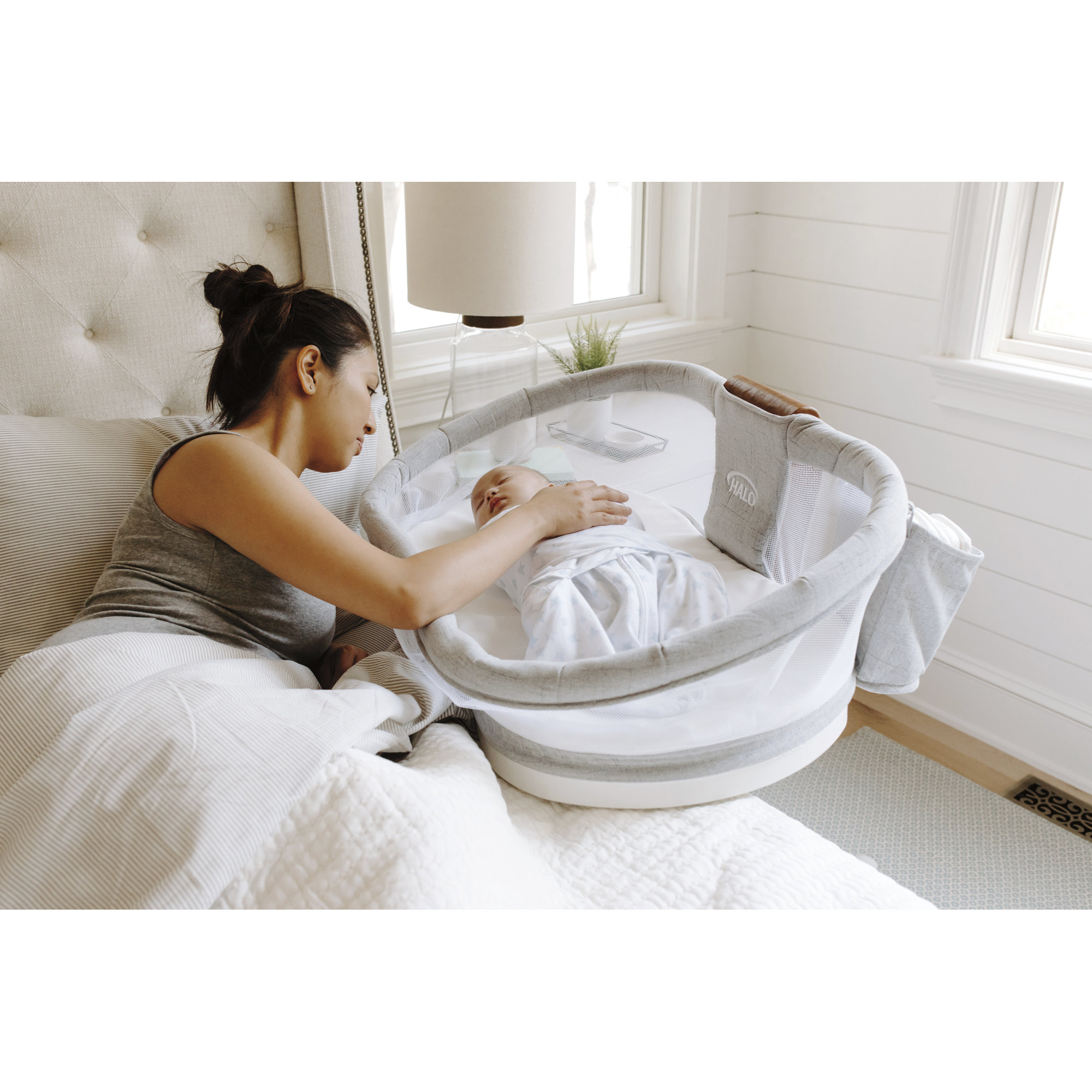 Luxe Dove Gray/White Tweed Bassinet with Bedding