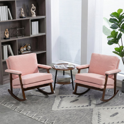 Fauteuil rembourré de style médiéval moderne