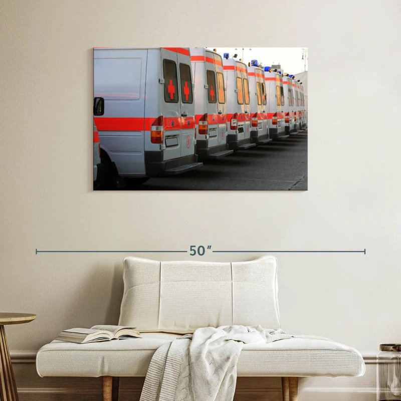 Ambulances garées Mehar, H 26 po x l 39 po