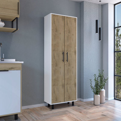 Armoire garde-manger à plusieurs rangements