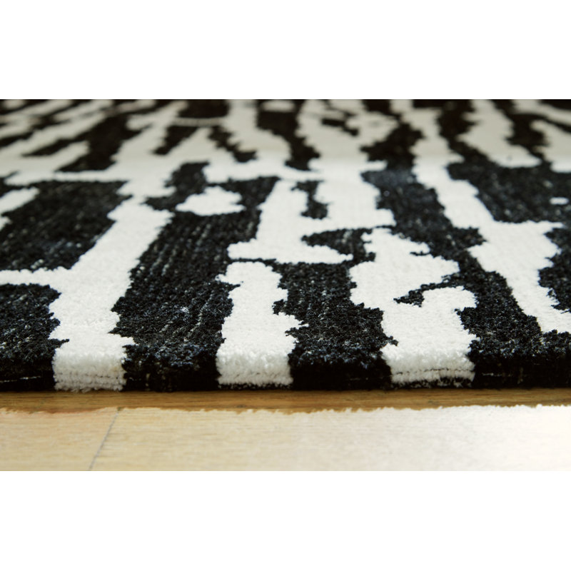 Black and White Abstract 5' x 7' Synthetic Rug