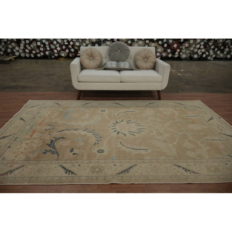 Tapis beige sophistiqué à motif floral pour intérieurs raffinés Ziegler traditionnel 6 x 10