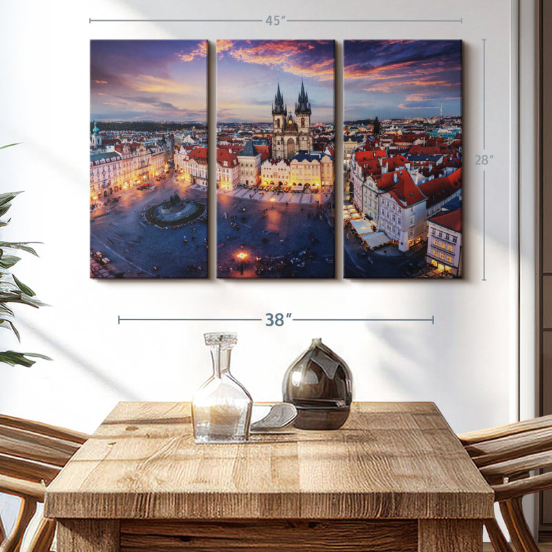 «Prague City Square» sur toile, H 28 po x l 45 po