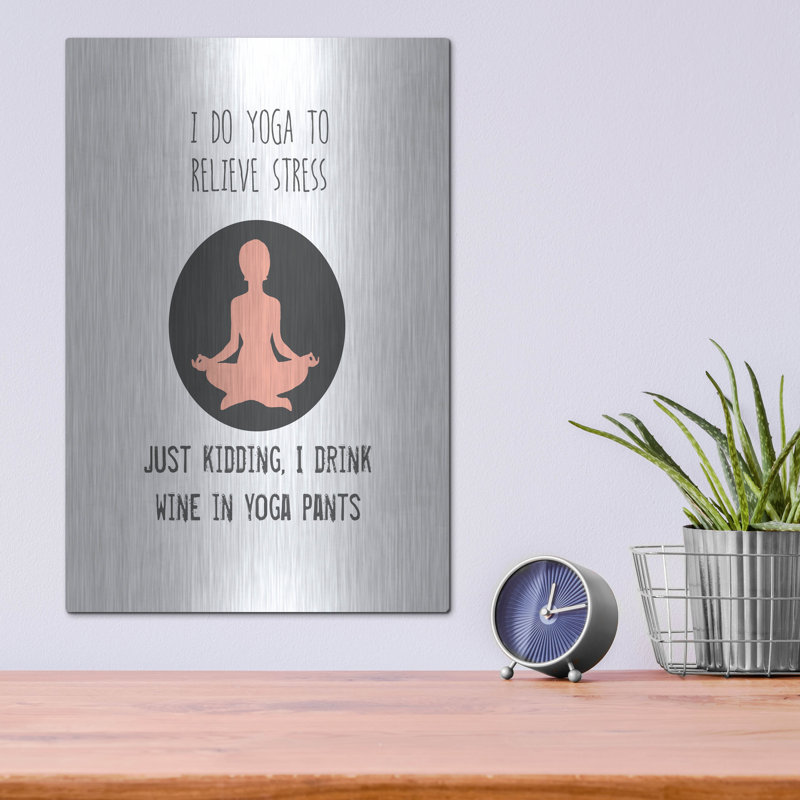 «Wine And Yoga» par Jan Weiss, H 16 po x l 12 po