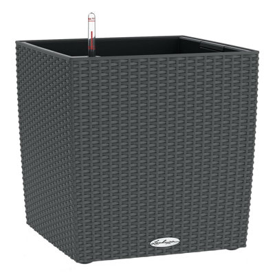 Moneak Planter Box