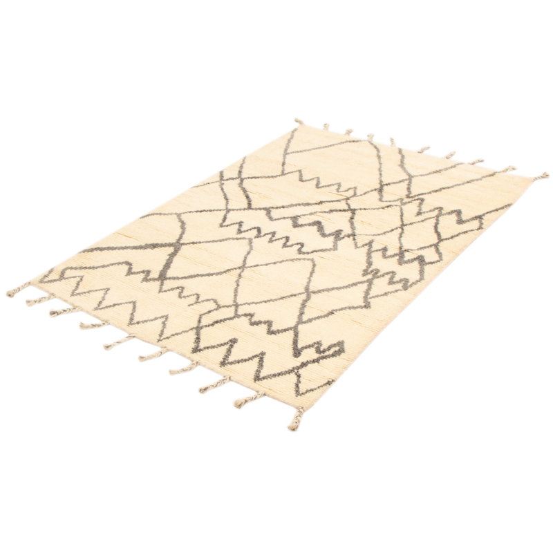 Tapis crème Mcmaster 5 pi 5 po x 7 pi 7 po