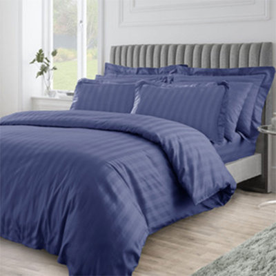 Polyester Striped Duvet Cover Set with Pillowcases