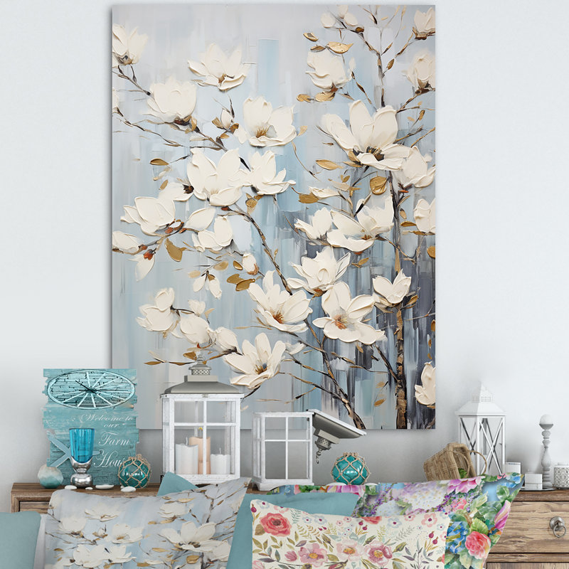 «Elegant White and Blue Magnolias Tranquility V», reproduction sur toile, Encadrement doré, H 40 po x l 30 po
