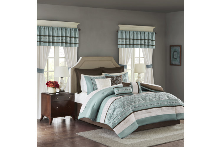 Woodford 24 Piece Comforter Set