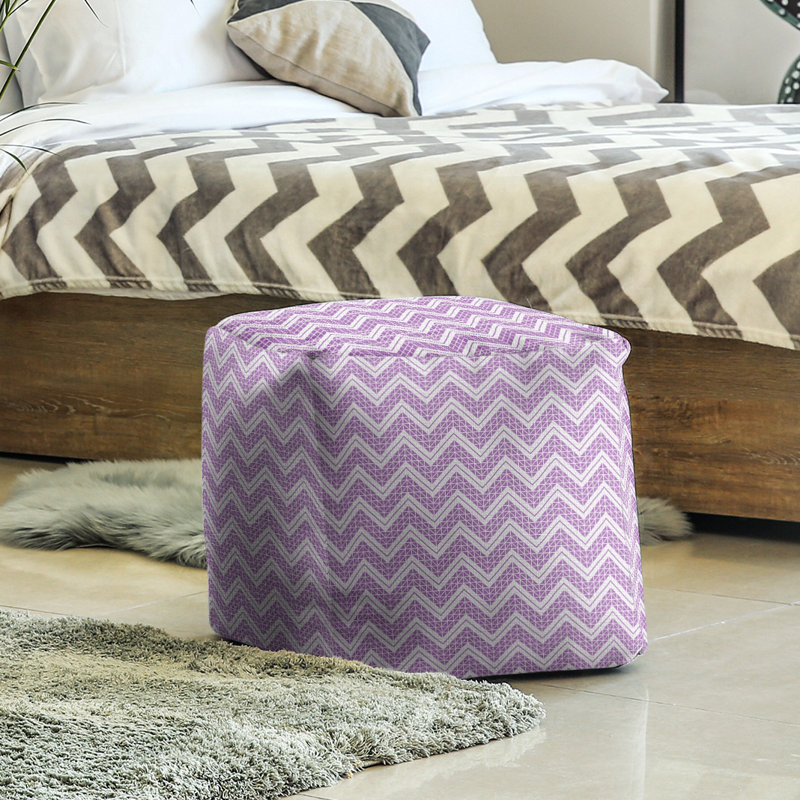 Repose-pieds cubique à motif à chevrons à la main classic, Violet clair