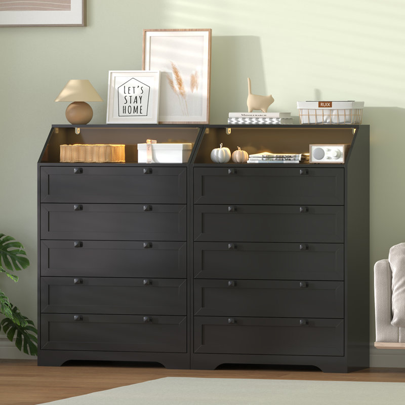 Commode 5 tiroirs Lasheena, Noir