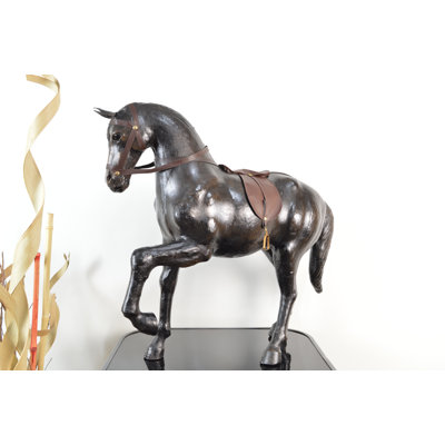 Sasser Animals Statue