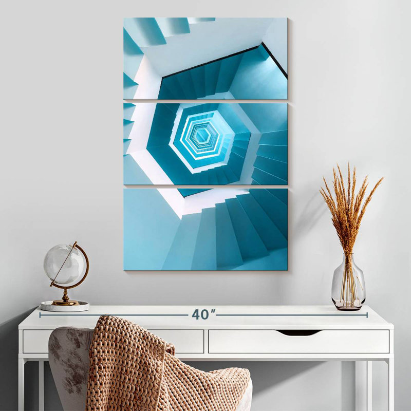 Lilie Hexagon Staircase, 32" H x 20" W
