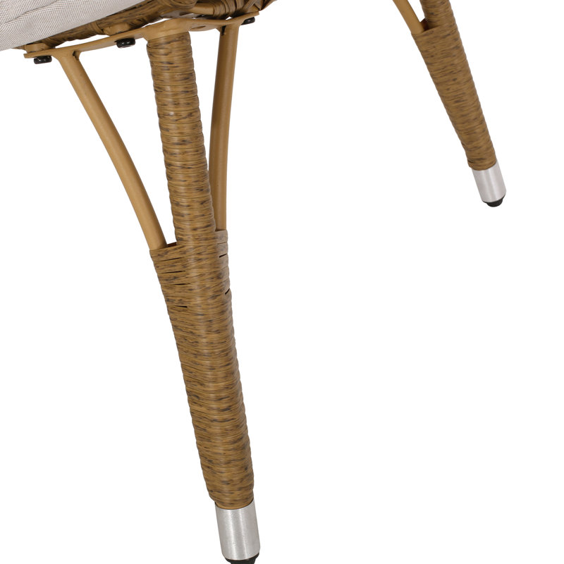 Élégante chaise en forme de larme avec housse de coussin - Structure de panier en fer beige intrigante