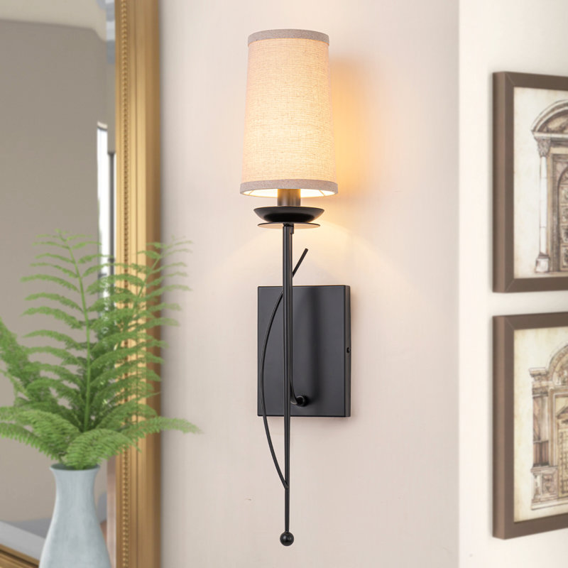 Applique murale 25,5 po noir mat en tissu campagne moderne avec abat-jour en lin | Applique murale câblée E12 Base | Homologué UL / ETL pour le couloir du salon de la chambre à coucher