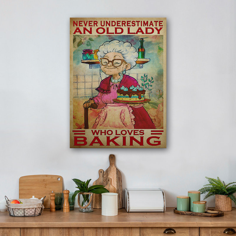 Une vieille dame qui aime la cuisson sur toile tendue, décor de cuisine rose et bleue, H 36 po x l 24 po x P 2 po