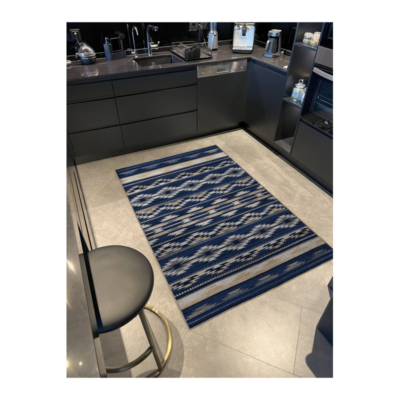 Tapis bleu délavé à motif géométrique mixte, Sous-tapis rectangulaire 5 pi 1 po x 7 pi 7 po inc