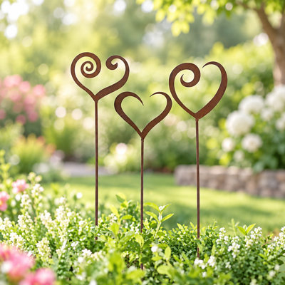 Set of 3 Heart Garden Stakes, Rusted Iron Heart Silhouette Metal Garden Decor for Flower Pot Lawn Balcony Courtyard