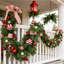 Guirlande de Noël artificielle 6 pi avec pommes de pin, baies rouges et boules, décorations de Noël pour escalier de manteau de cheminée