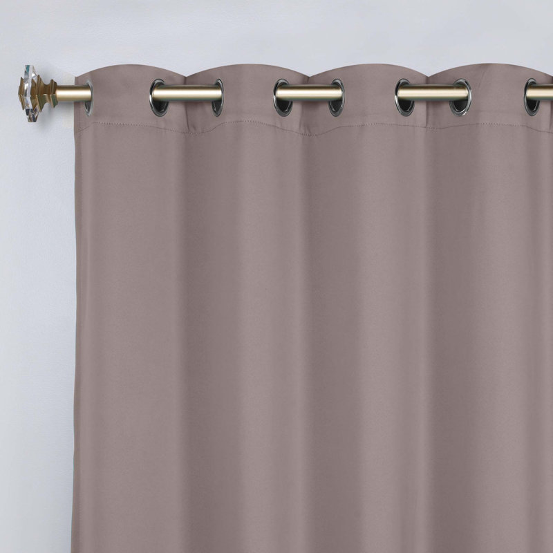 Paire de rideaux obscurcissant avec œillets Millendon, L 52 po x L 108 po, Taupe