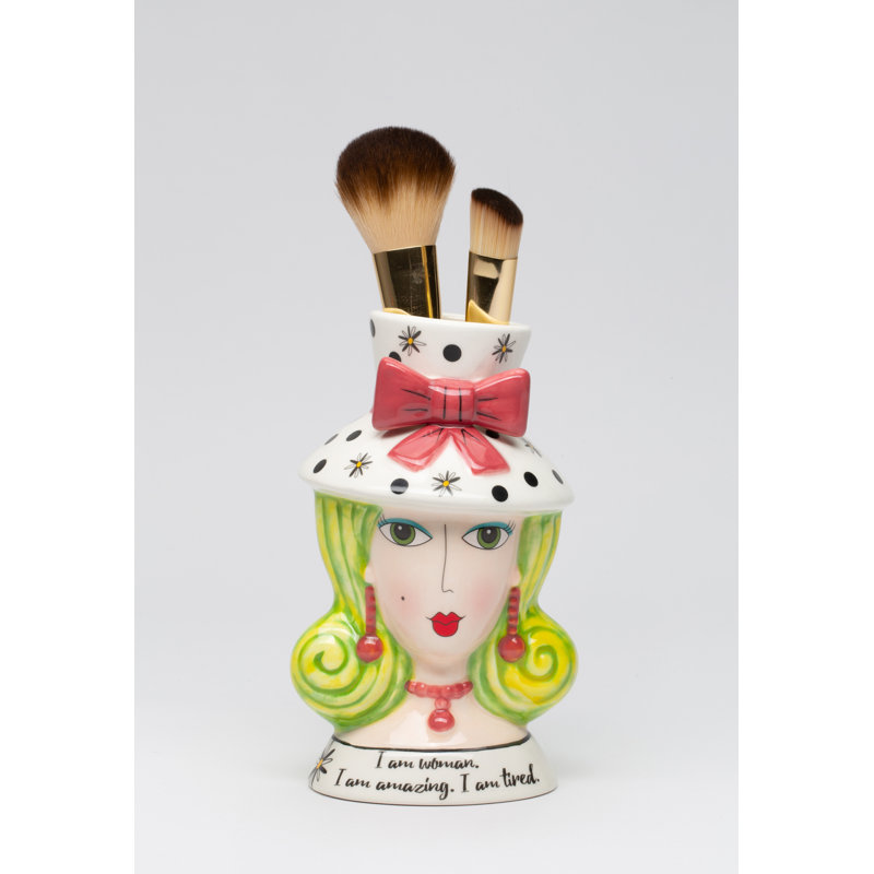 Je suis une femme ! Porte-pinceaux de maquillage en céramique.
