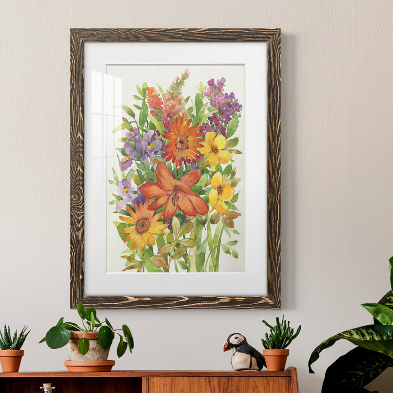 Floral Mix I - peinture encadrée, Cadre noyer, H 44 po x l 31 po x P 1 po