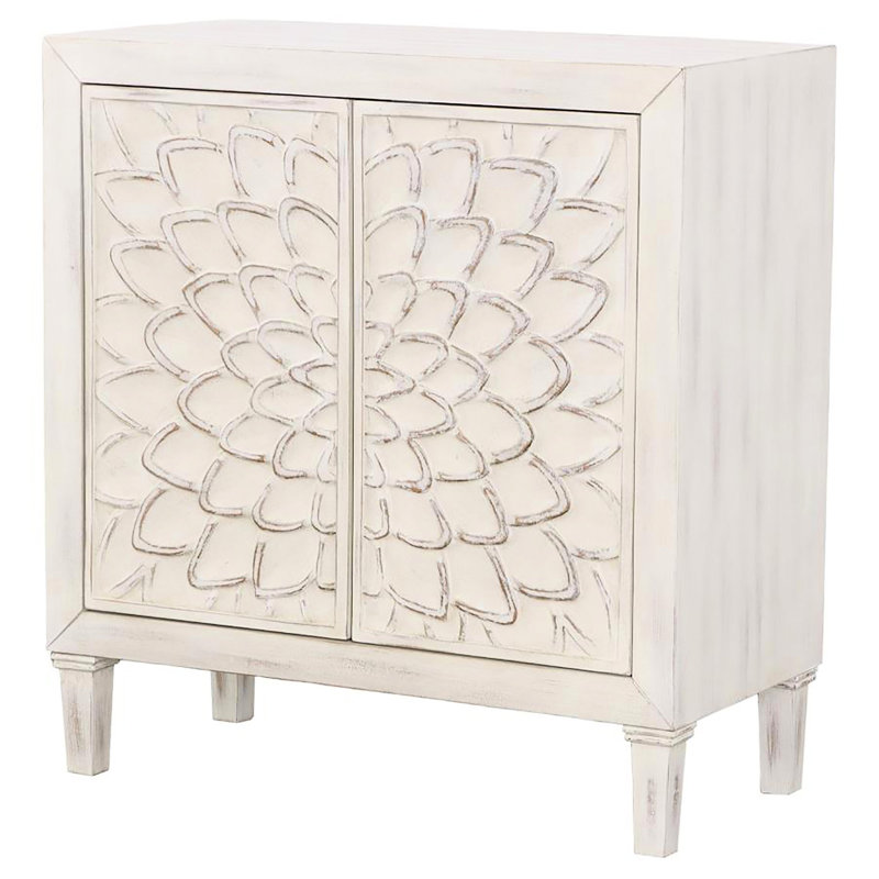 Armoire blanche vieillie à 2 portes avec décorations florales - Décoration d'intérieur style rustique