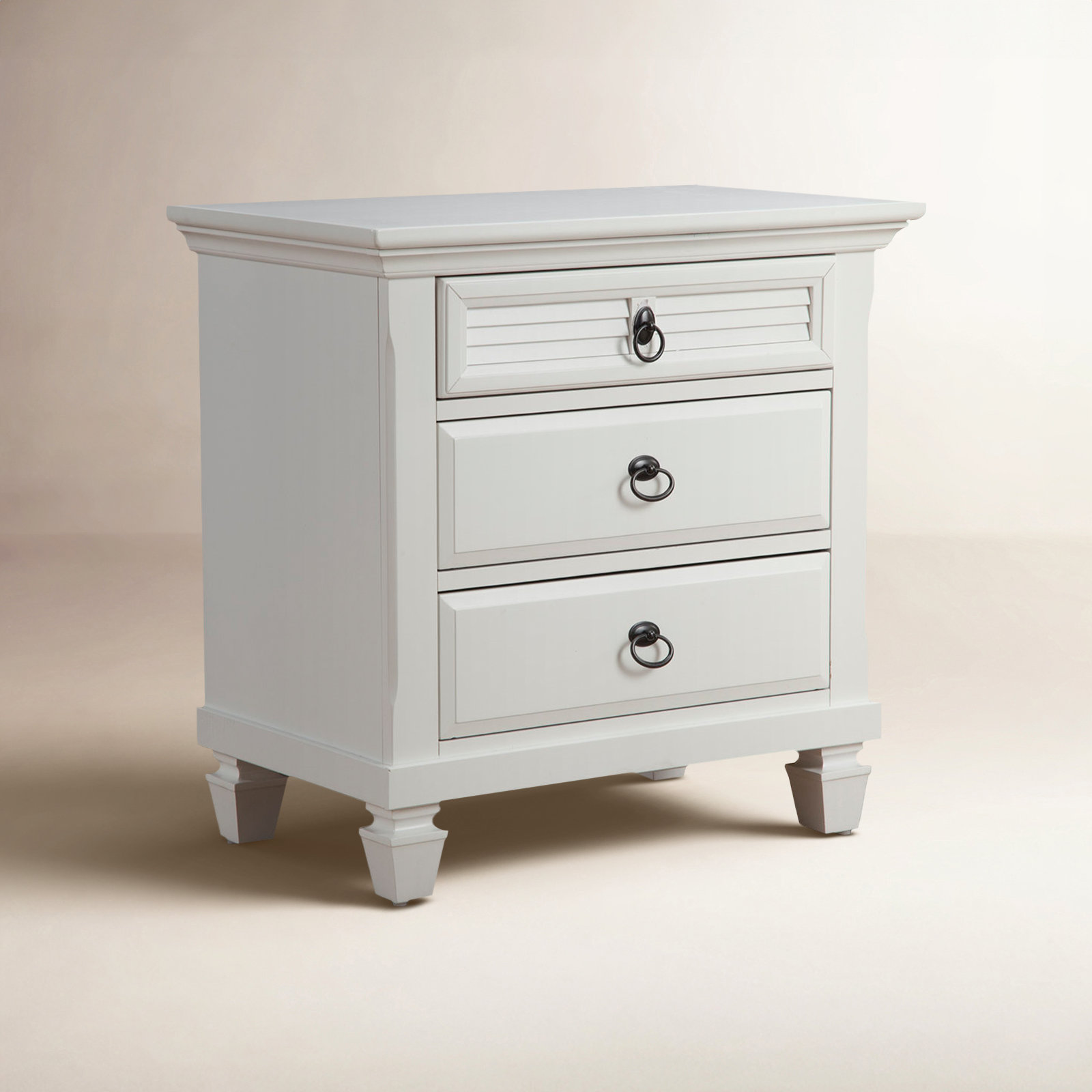 Gleda Pine Nightstand