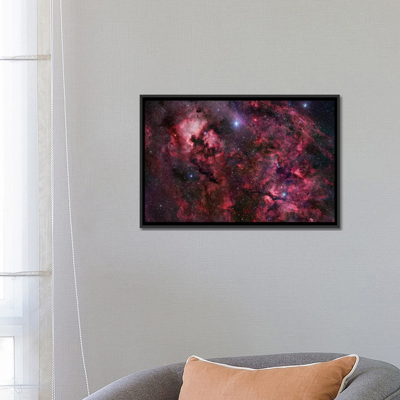 « cygnus mosaic i », impression sur toile, Toile avec cadre noir, Pas de tapis, H 32 po x l 48 po x P 1,5 po