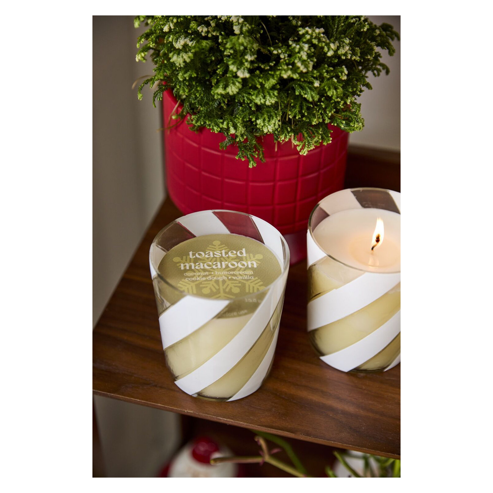 Candle 4"x 4.75"