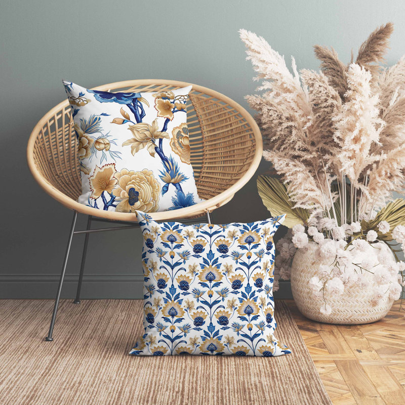 Coussin en faux suède Vintage Bloom, Carré 26 po