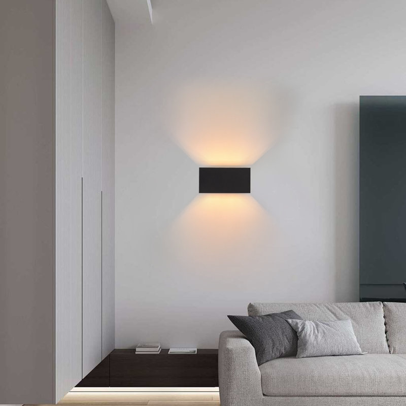 Ahmand Up & Downlight