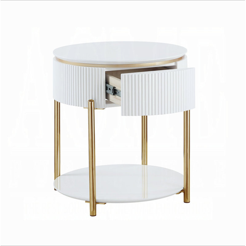 Table de bout blanche brillante et dorée avec pieds en métal
