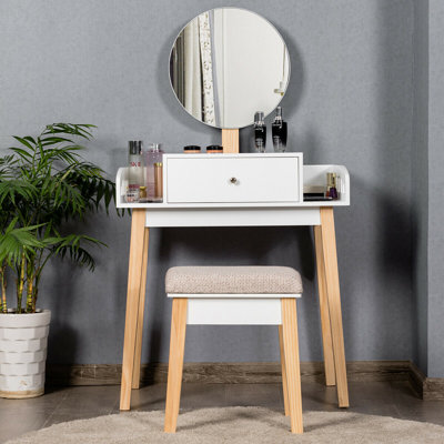 Waylon Vanity