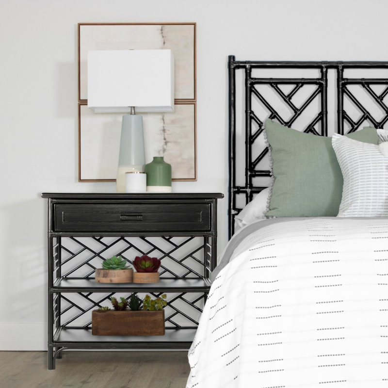 Chippendale End Table, Black