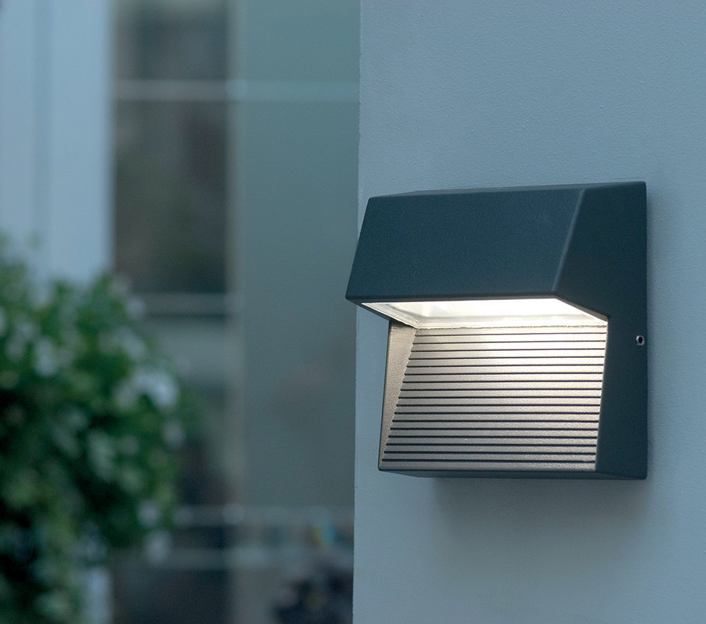 1-Light Flush Mount