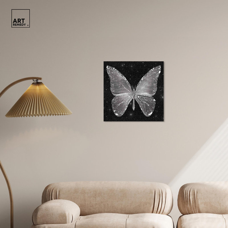 «Sparkling Silver Butterfly» par Art Remedy, Toile tendue, H 20 po x l 20 po x P 1,5 po