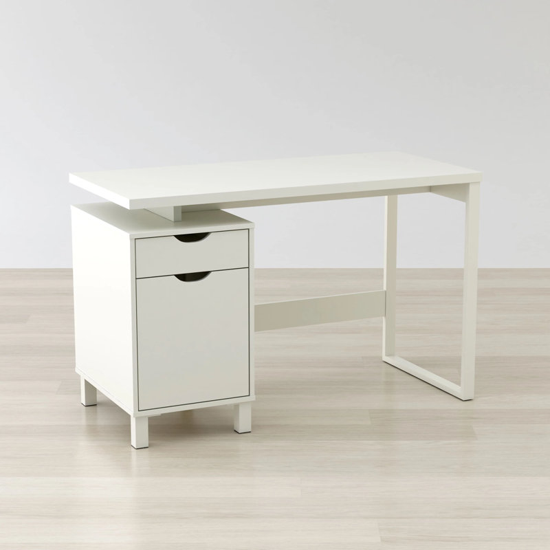 Haslev Executive Desk
