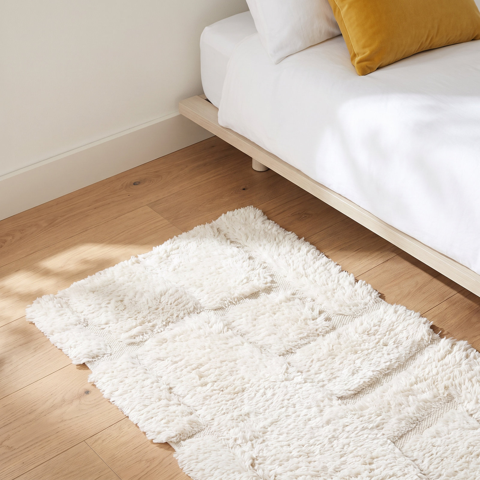 Casablanca Hand-Woven Wool Rug, Runner 2'3" x 8'
